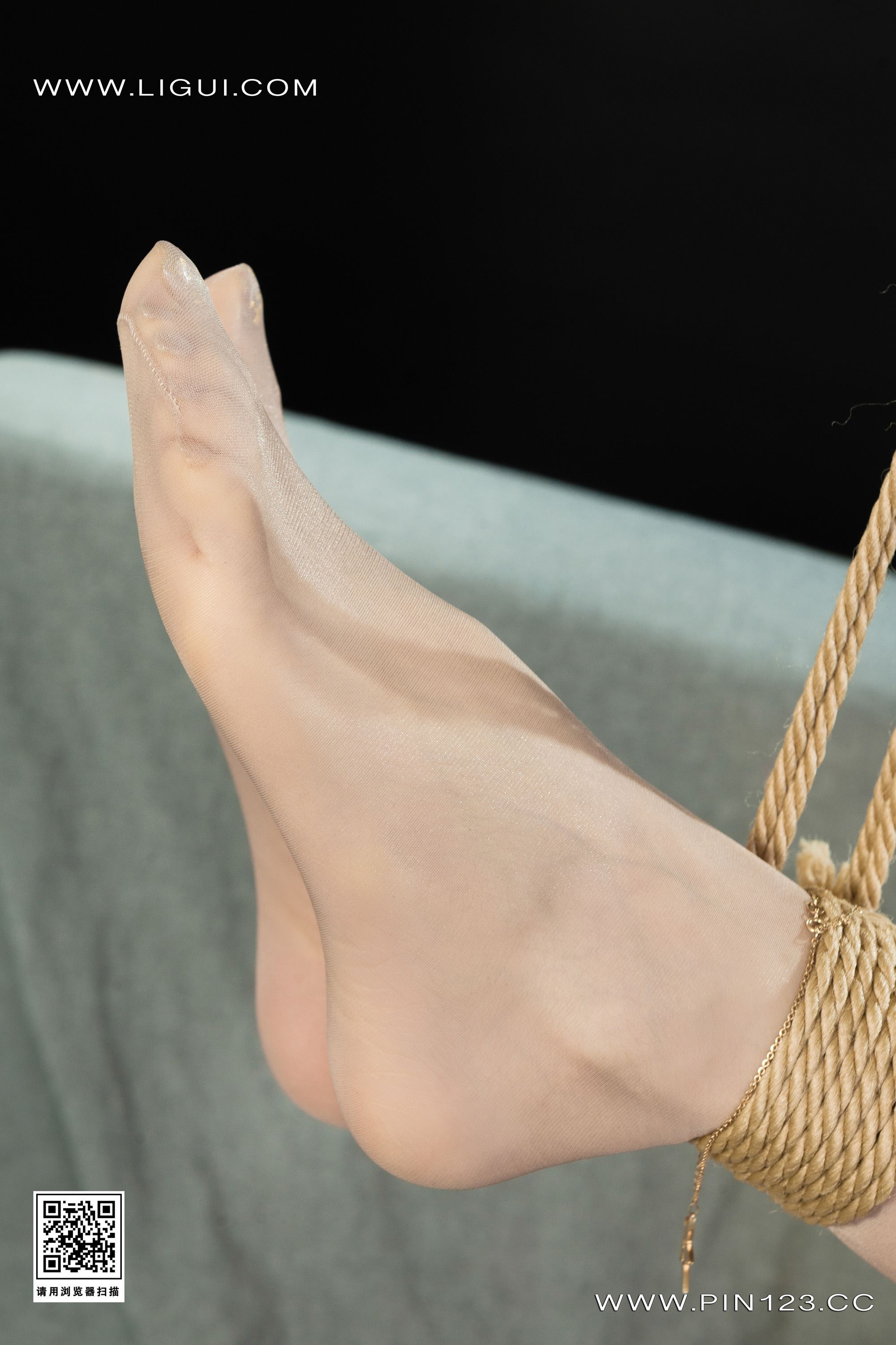 Ligui丽柜 2022.11.04《紧缚学妹》凉儿